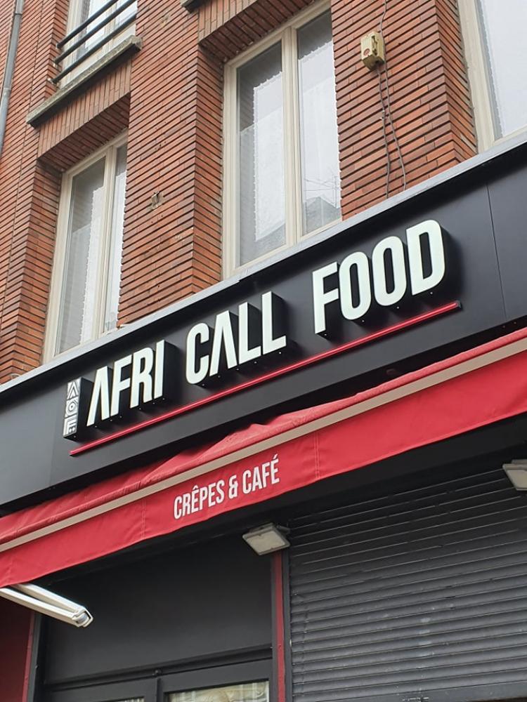  Lettre en reliefs découpées éclairées AFRI CALL FOOD, Lille